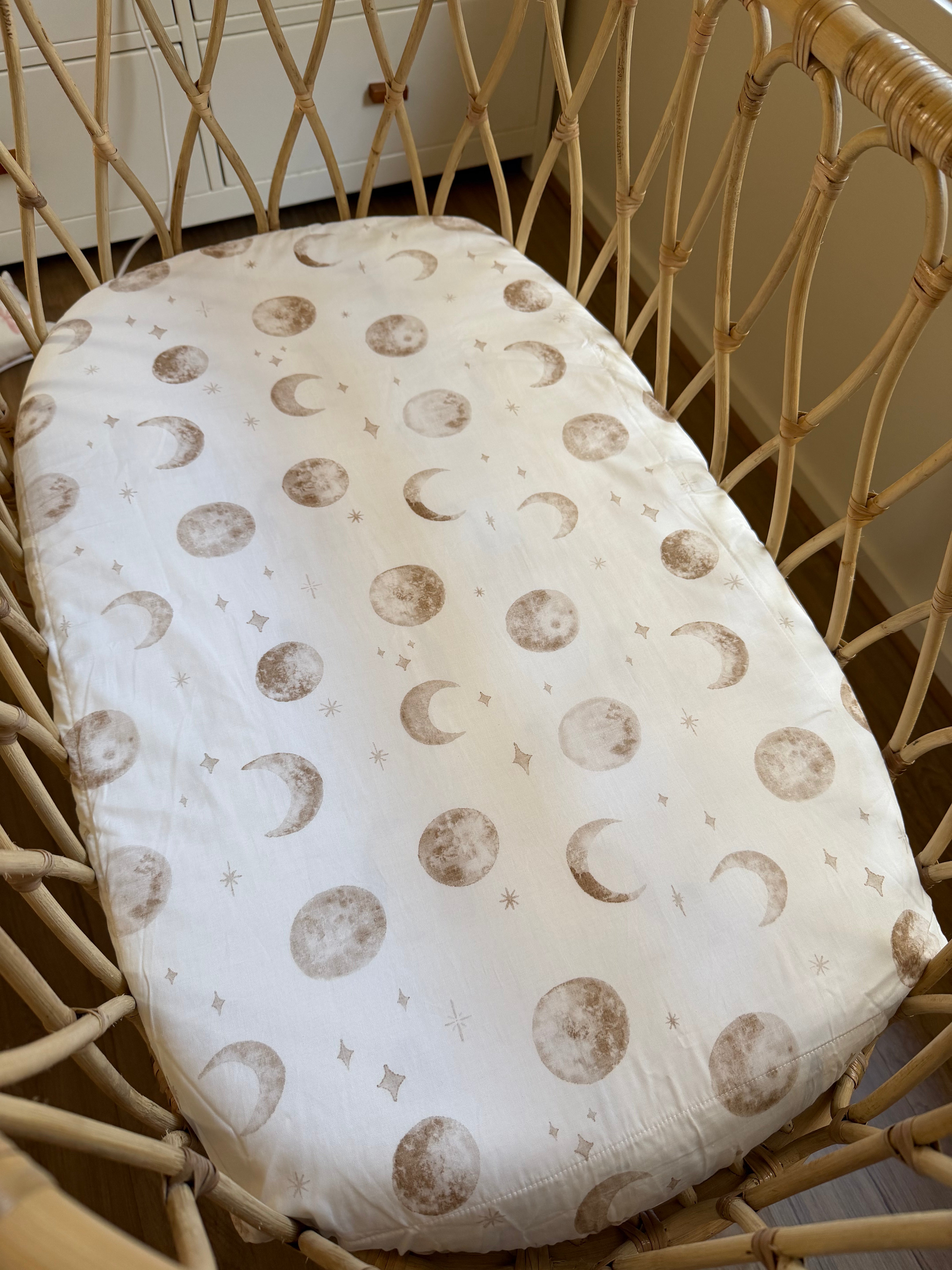 Waterproof Bassinet Fitted Sheet - Leo