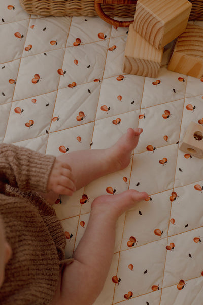 Baby quilted playmat - Pear