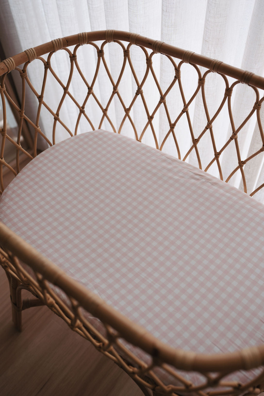 Waterproof Co Sleeper Fitted Sheet - Pink Gingham