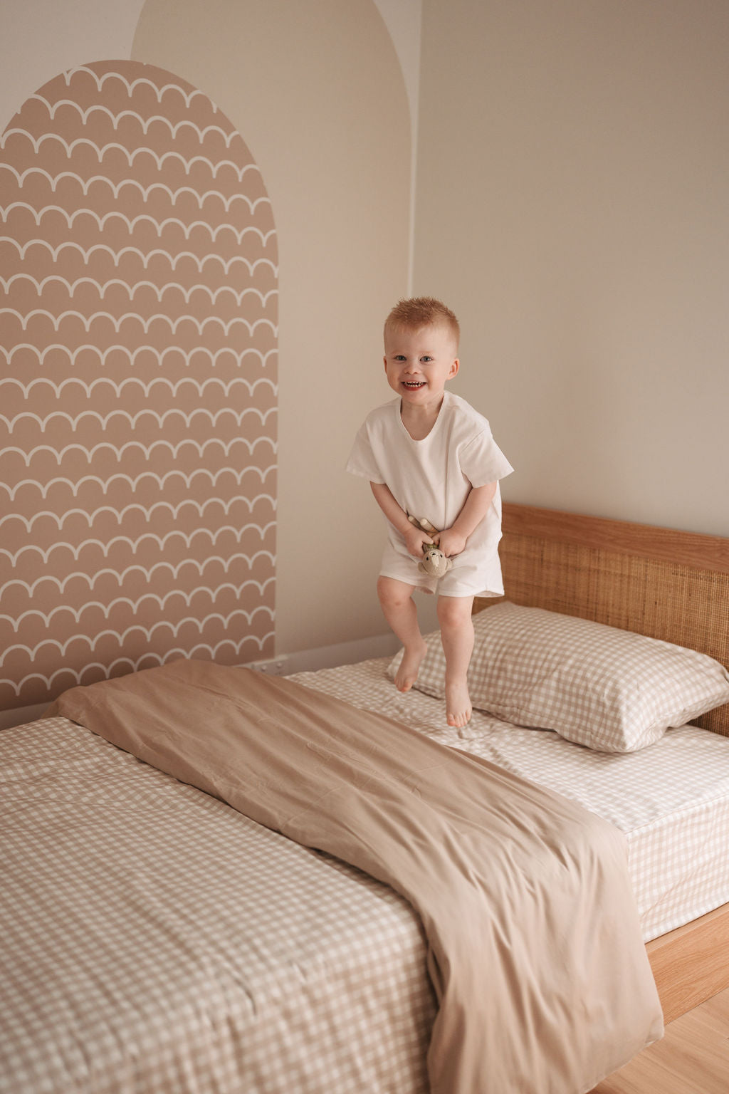 Waterproof Single Fitted Sheet - Beige Gingham