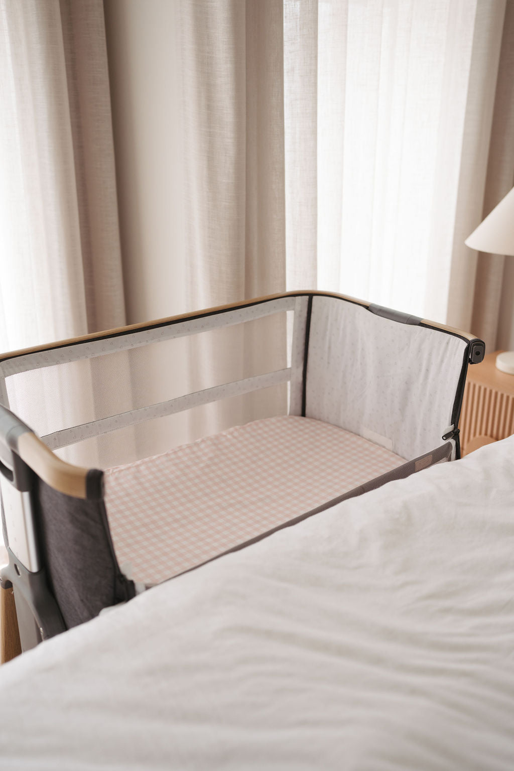 Waterproof Co Sleeper Fitted Sheet - Pink Gingham