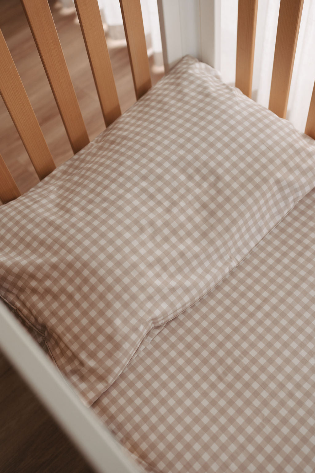 Waterproof Pillow Case - Beige Gingham
