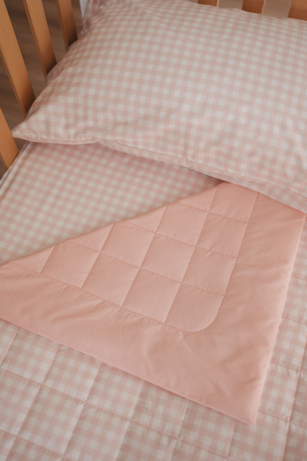 Cot Quilt - Pink Gingham