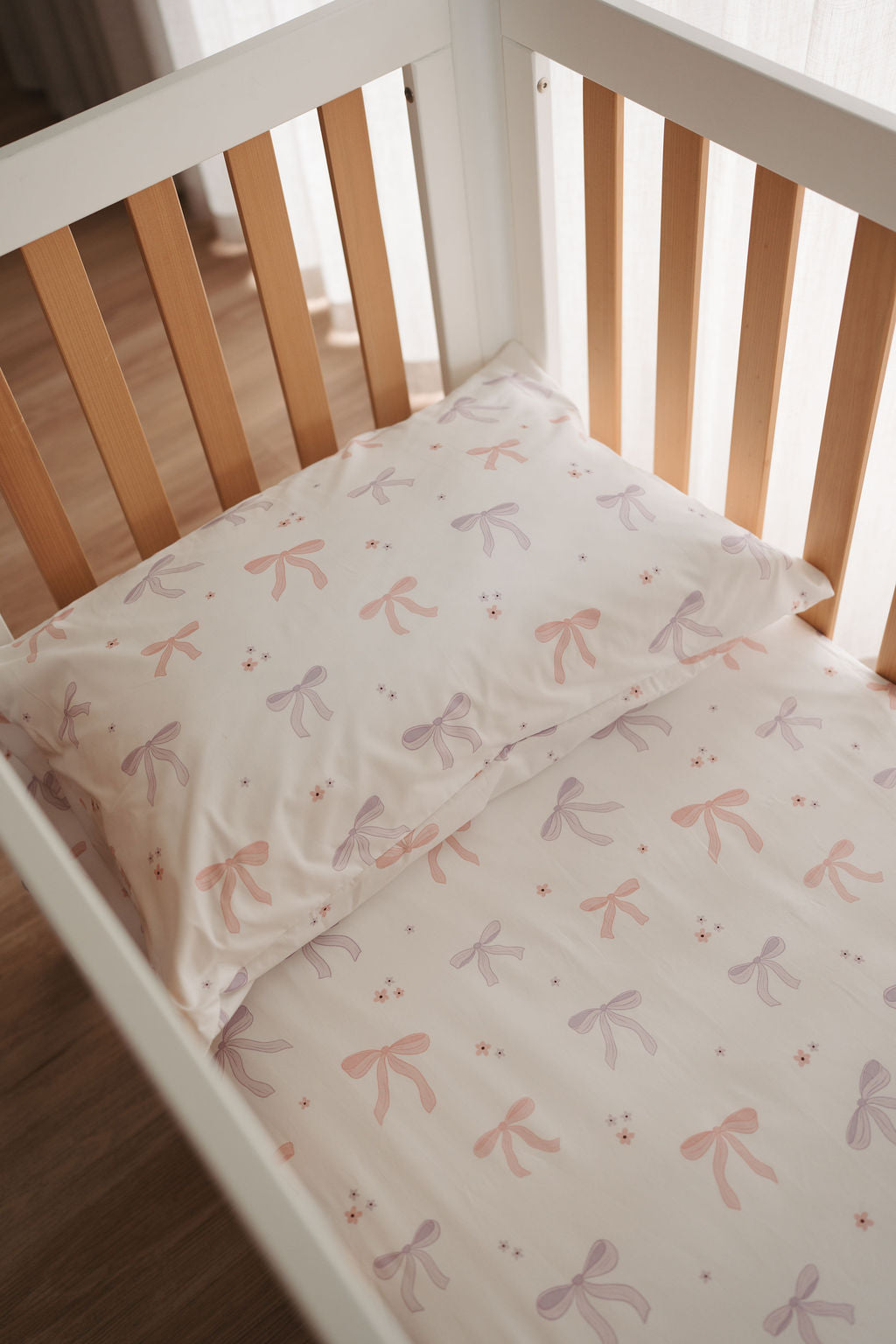 Waterproof Pillow Case - Lottie