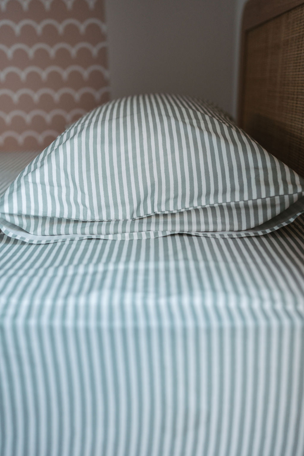 Waterproof Single Fitted Sheet - Arthur