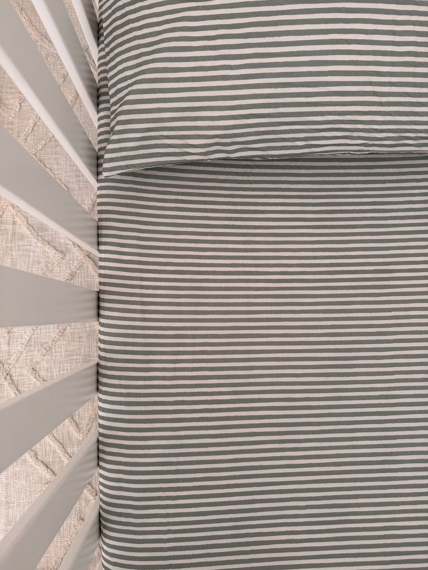 Waterproof Pillow Case - Arthur